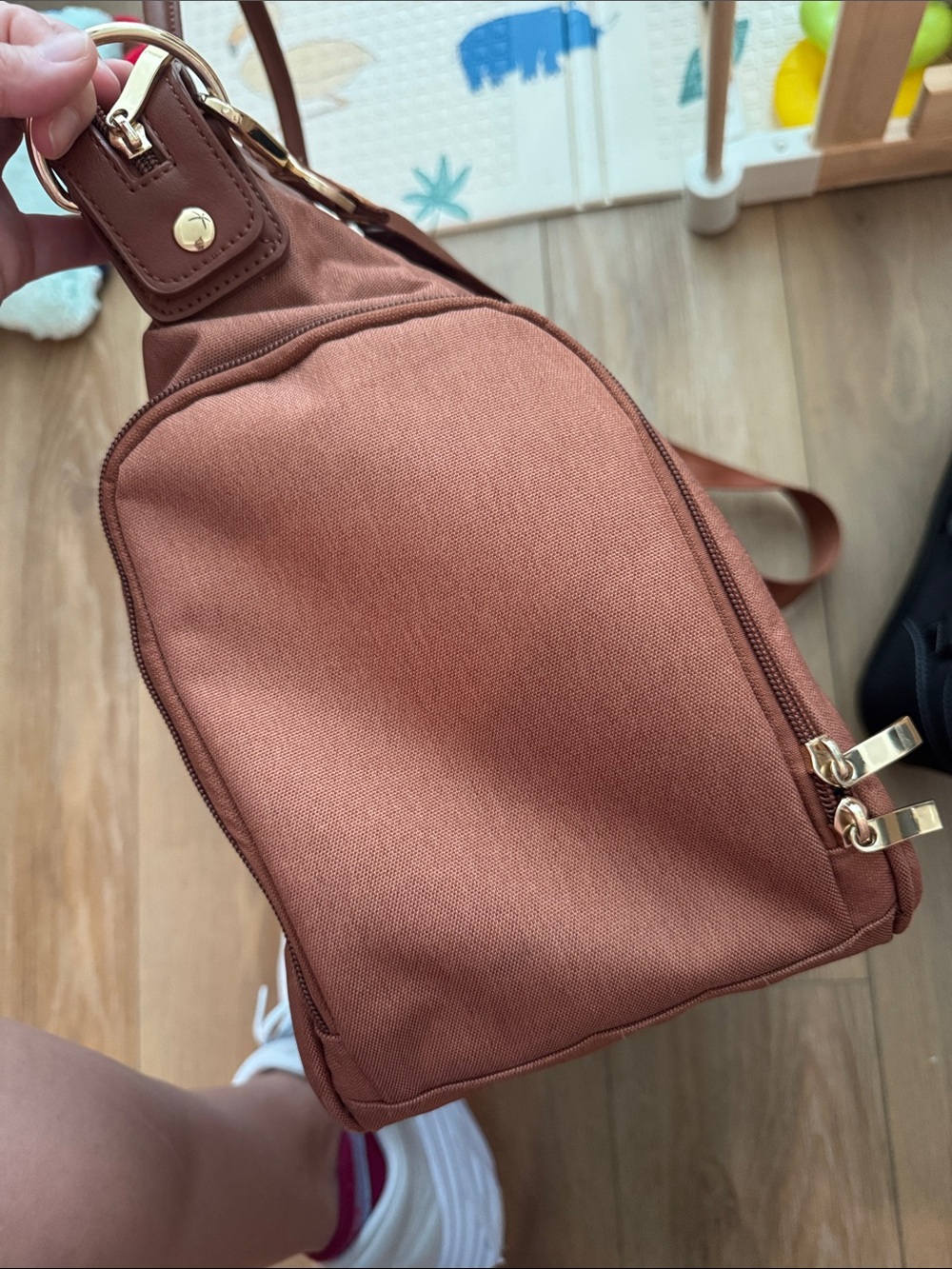 Sarah Wells Claire Breast Pump Bag - Picture 4 of 8